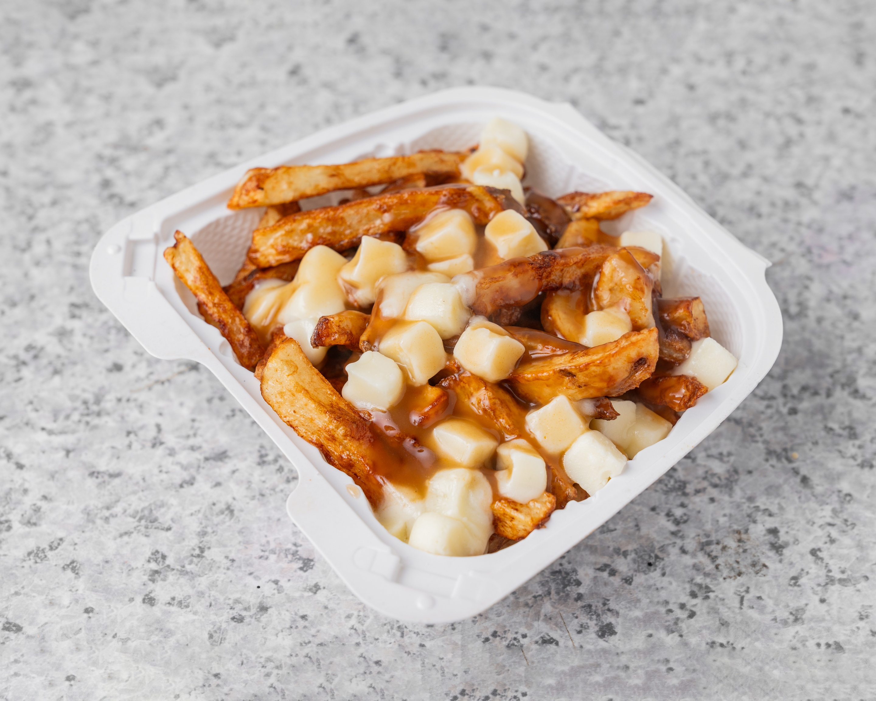 Poutine Régulière / Regular Poutine